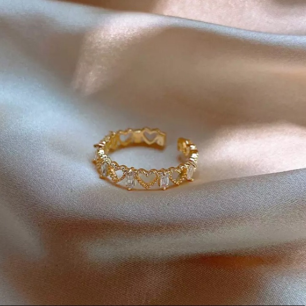 Cute hearts  ring adjustable size